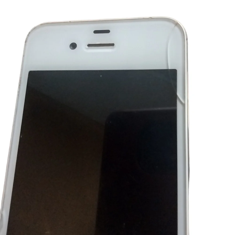 White Apple iPhone 4S Jailbroke & Carrier Unlocked with Charging Cord